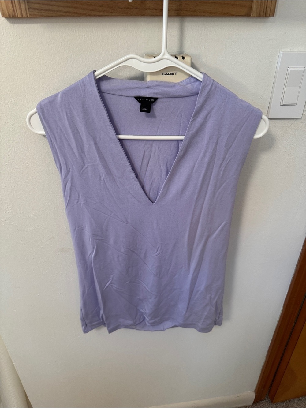 Ann Taylor Lilac V-Neck Sleeveless Knit Tank